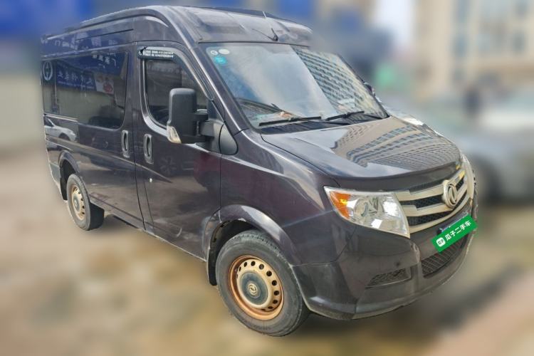 Used Dongfeng Yufeng 2020 2.3T Economy Standard Edition Logistics Vehicle Short Wheelbase Mid-Roof Design 5-9 Seats WP2.3 Front Right 45 Deg