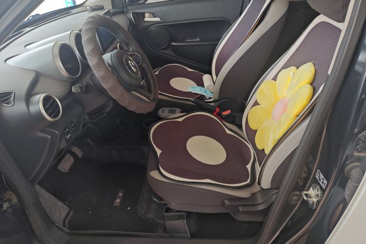 Used ORA Black Cat 2021 301 km Basic Version Left Front Seat