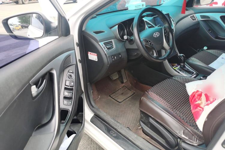 Used Hyundai Elantra (5th Generation / Langdong) 2015 1.6L Automatic Luxury Model
