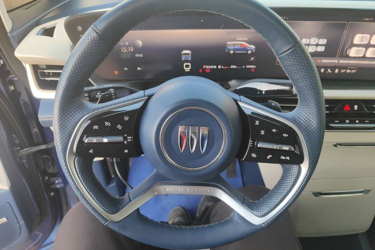 Used Buick Century 2023 2.0T Six-Seater Yinshi Edition