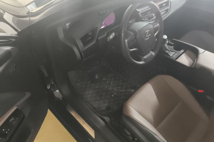 Used Lexus ES 2023 200 Excellence Edition
