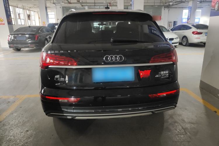 Used Audi Q5L 2022 40T Fashionable and Elegant Model Rear