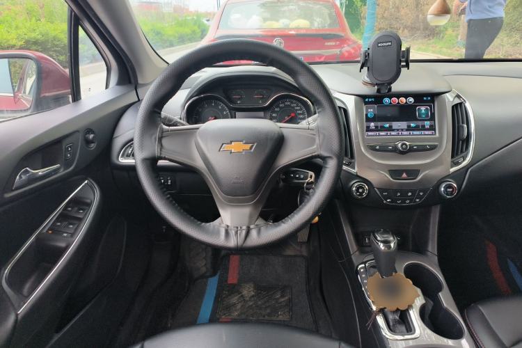 Used Chevrolet Cruze 2018 320 Automatic Pioneer Sunroof Edition