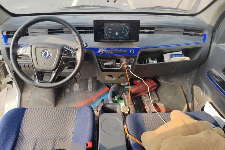 Used Dongfeng Yufeng EM27 2024 EM27L Eves Power 41.86 kWh Interior 2