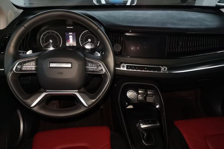 Used Haval H2s 2017 Blue Label 1.5T Dual-Clutch Elite Model Center Console