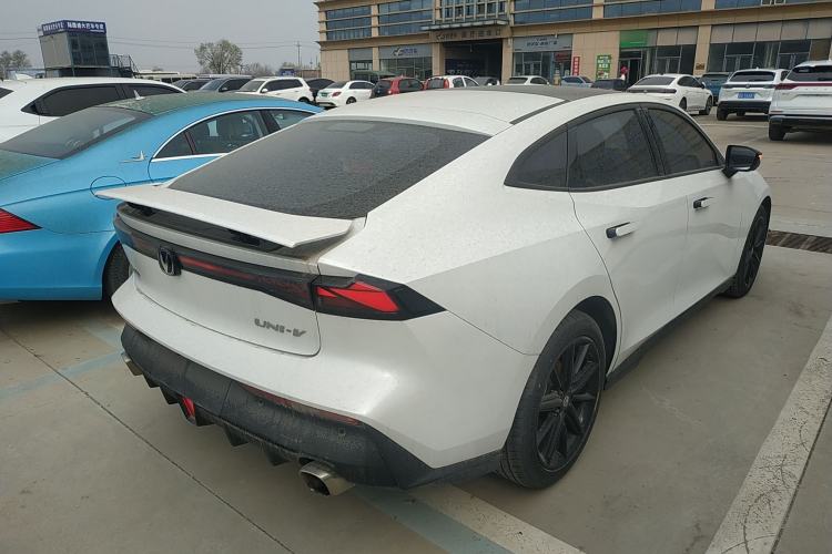 Used CHANGAN UNI-V 2022 1.5T Prestige Version