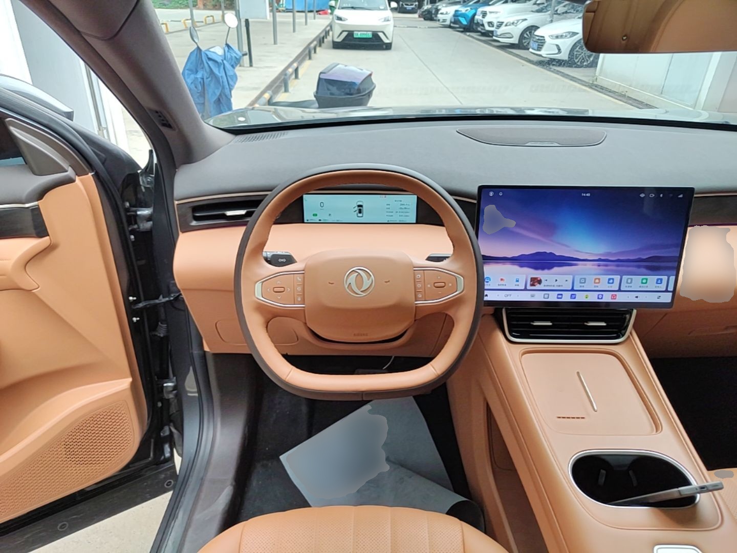 Dongfeng Aeolus L8 2025 Model 185KM Dream Edition — снимка 13