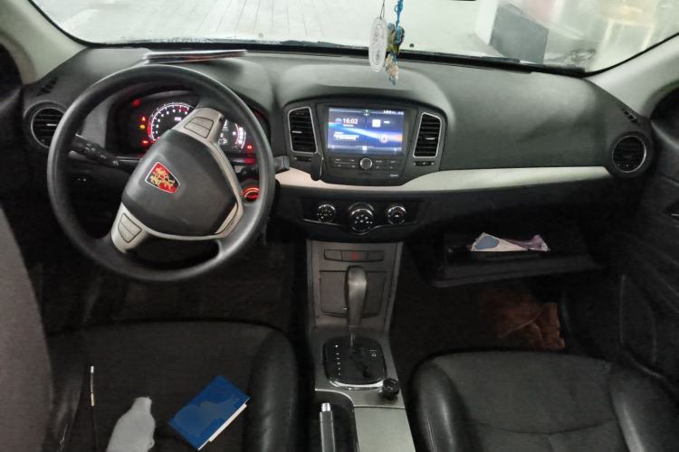 Used Roewe 350 2012 1.5L Automatic New Year Special Value Edition Center Console