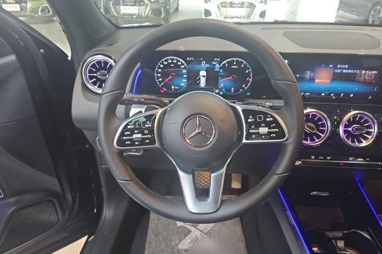 Used Mercedes-Benz GLB 2023 GLB 220 Sport Edition Steering Wheel