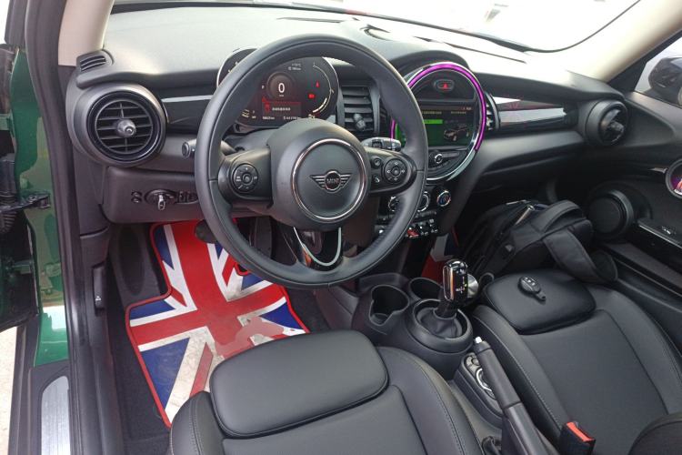 Used MINI MINI 2021 1.5T COOPER Classic Edition