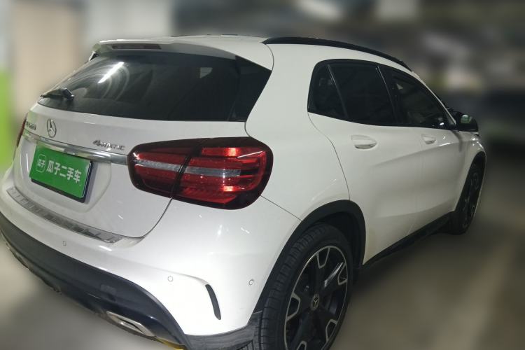 Used Mercedes-Benz GLA 2018 GLA 220 4MATIC Sport Edition Rear Right 45 Deg