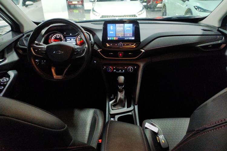 Used Chevrolet Orlando 2020 Light Hybrid Redline 530T Automatic Enjoyment Edition (5+2 Models) Center Console