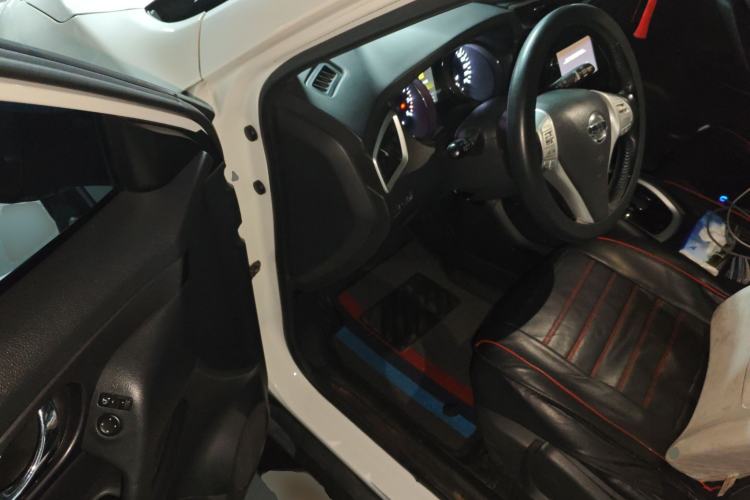 Used Nissan X-Trail 2015 2.0L CVT Comfort MAX Edition 2WD