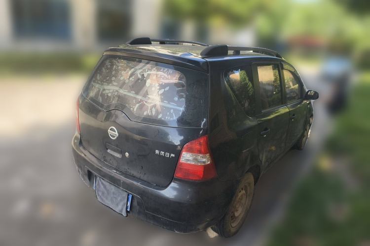 Used Nissan Livina 2010 Jingyue Edition 1.6L Manual All-Around Model
