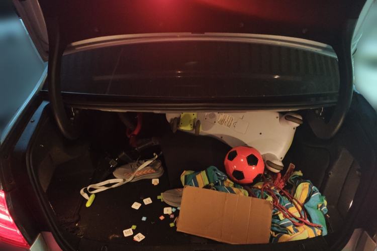 Used Mercedes-Benz E-Class 2015 E 260 L Sport Edition Trunk