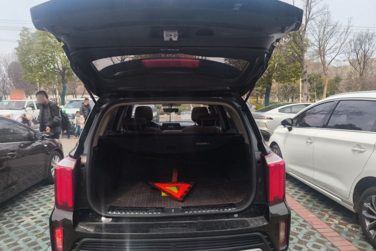 Used Kia Sportage R 2021 Ace 2.0L Splendid Edition Trunk