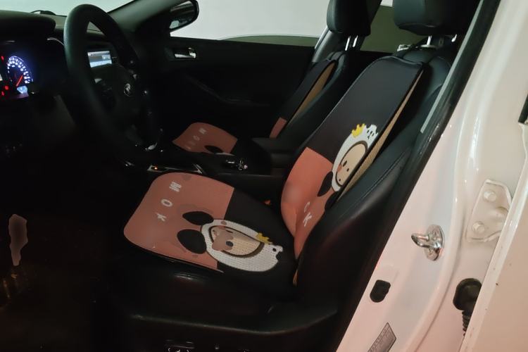 Used Kia K5 2014 2.0L Automatic PREMIUM Left Front Seat