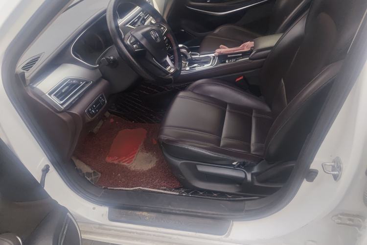 Used CHANGAN Raeton CC 2018 1.5T Automatic Elegant Version China V Standard
