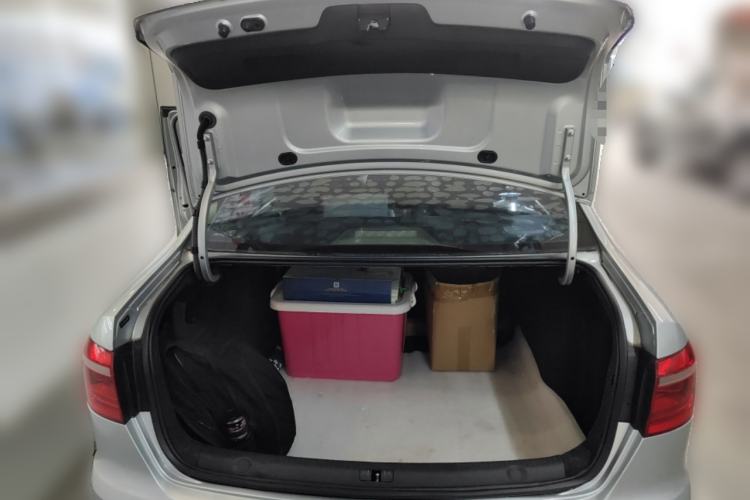 Used Volkswagen Lavida 2013 Revised Classic 1.6L Automatic Fashion Edition