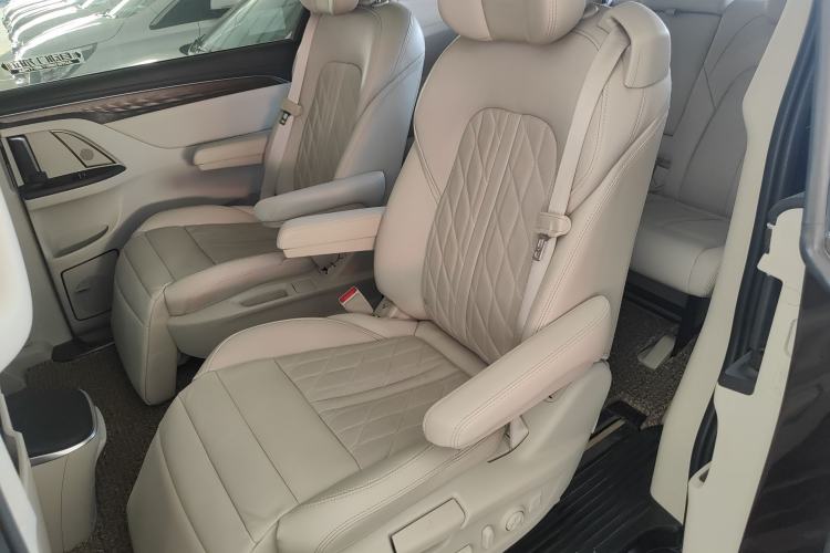 Used Buick GL8 2017 28T Avenir Avia National Emission Standard V