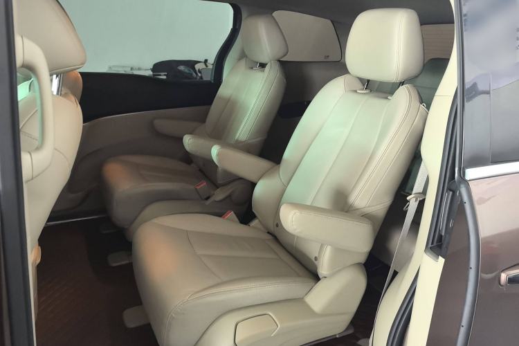 Used Buick GL8 2018 28T Luxury Model China VI Standard
