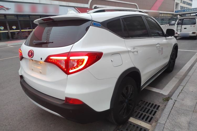 Used BYD Song New Energy 2017 Song DM 1.5TID All-Wheel Drive Prestige Model
