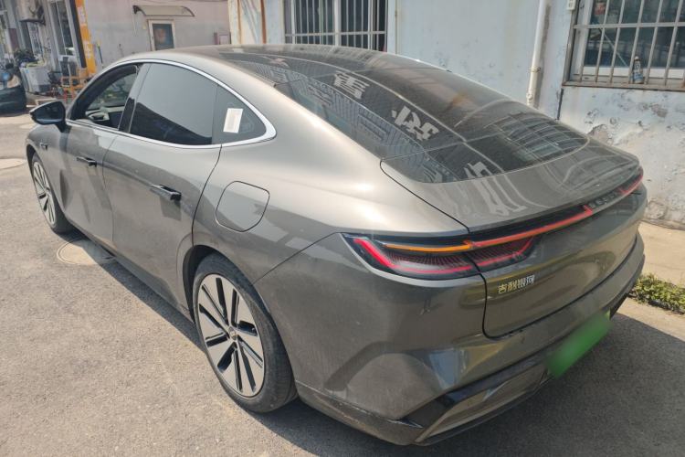 Used Geely Galaxy E8 2024 550 km Range Rear-Drive MAX
