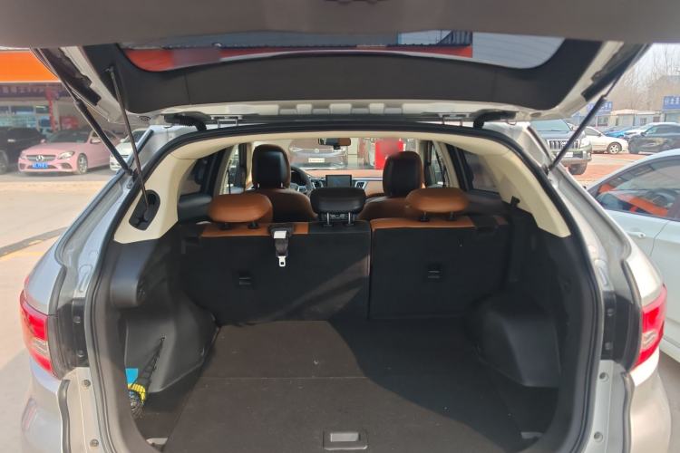 Used Soueast DX7 2015 1.5T Automatic Prestige Model
