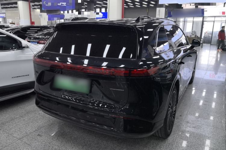 Used XPeng G9 2025 680 Ultra-Long Range All-Wheel Drive Max Exterior 5