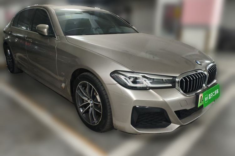 Used BMW 5 Series New Energy 2021 535Le M Sport Package Front Right 45 Deg