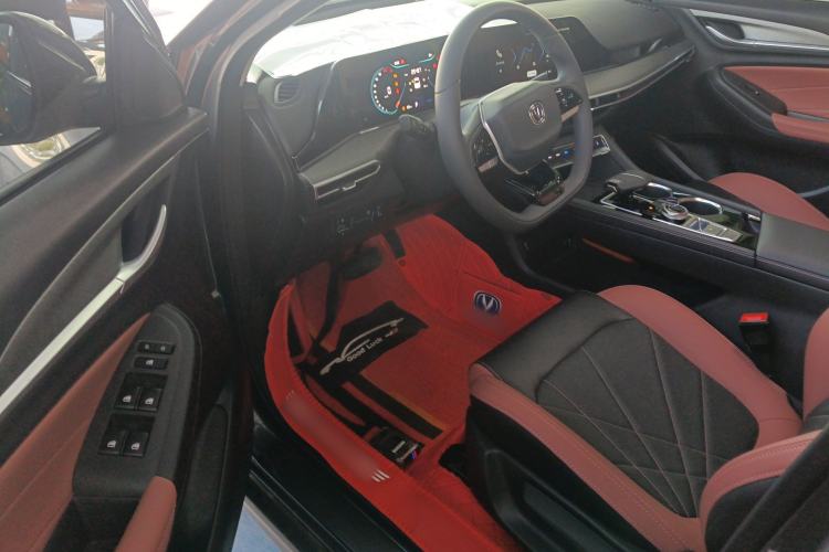 Used Changan Eado 2022 PLUS Blue Whale NE 1.4T GDI DCT Prestige Edition