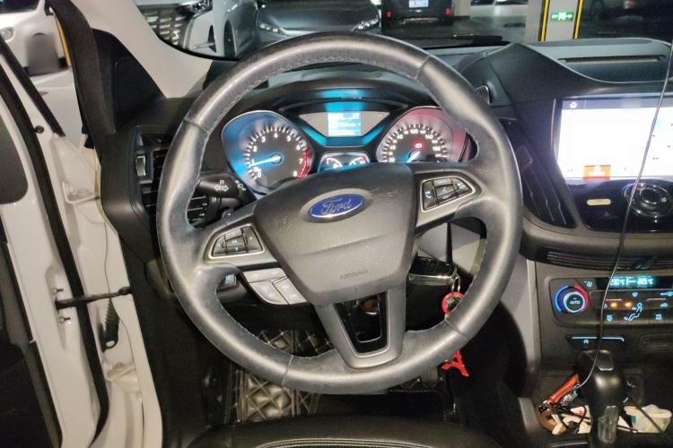 Used Ford Kuga 2017 EcoBoost 180 Two-Wheel-Drive Tiger Leap Model Steering Wheel