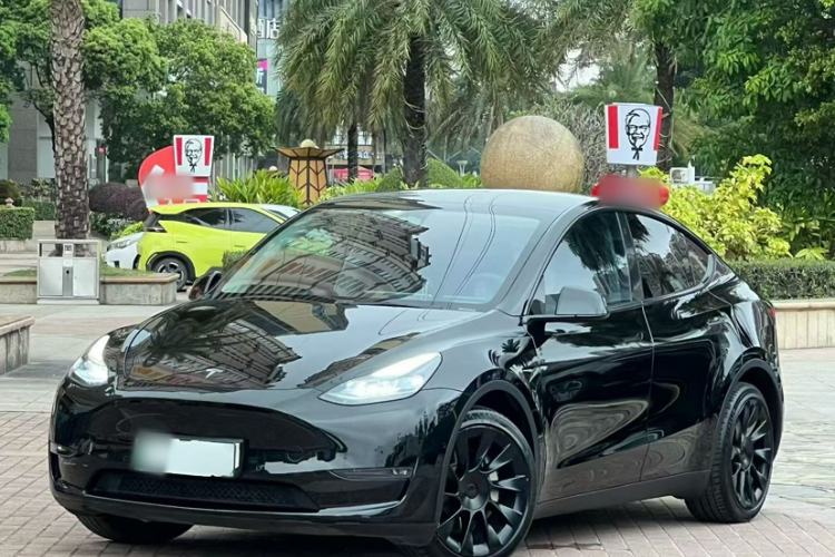 Used Tesla Model Y 2023 Long-Range All-Wheel-Drive Version