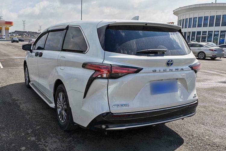 Used Toyota SIENNA 2021 2.5L Hybrid Comfort Edition Exterior 3