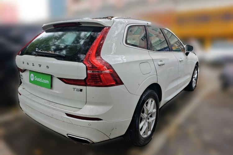 Used Volvo XC60 2019 T5 4x4 Smart Edition China VI Standard
