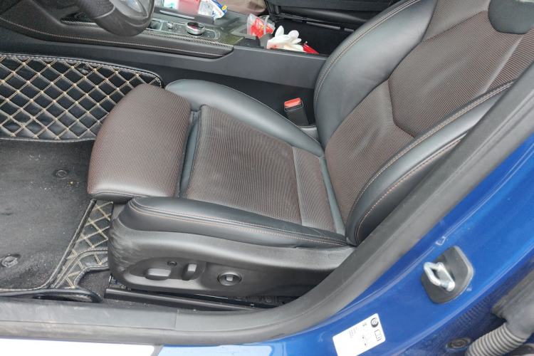 Used Cadillac CT5 2020 28T Platinum Sport Edition Left Front Seat