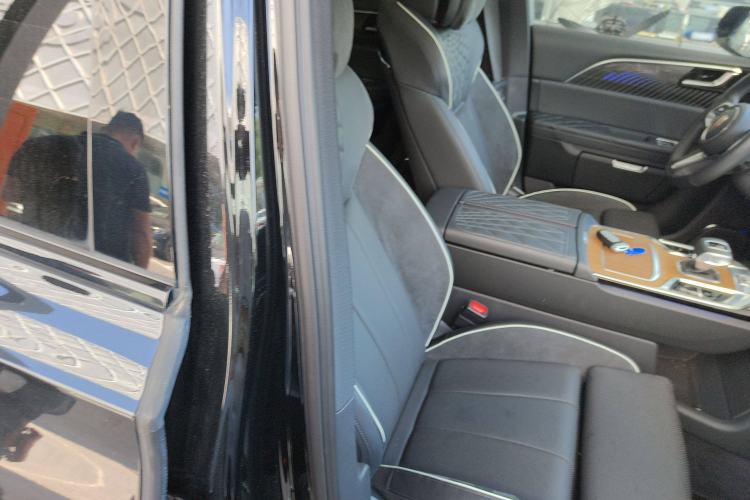 Used Hongqi E-HS9 2021 460 km Range Flagship Edition Six-Seater
