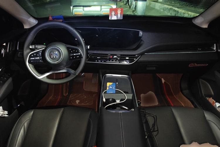 Used Buick LaCrosse 2025 28T Platinum Edition