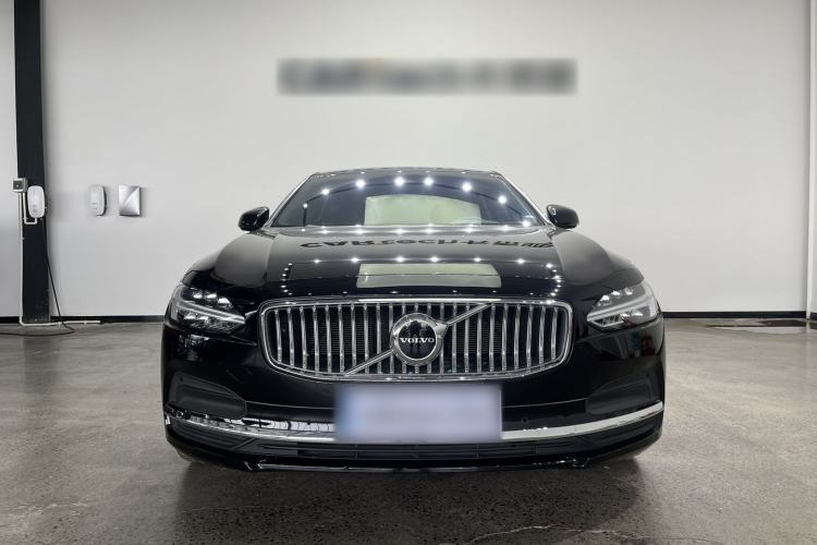 Used Volvo S90 2024 B5 Zhiyuan Luxury Edition
