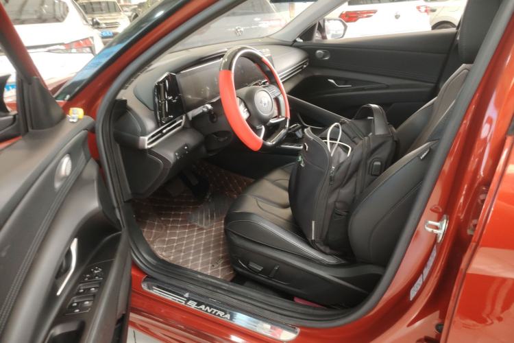 Used Hyundai Elantra 2022 1.5L CVT LUX Prestige Edition