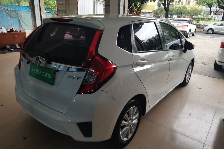 Used Honda Fit 2016 1.5L LX CVT Comfort Model Rear Right 45 Deg