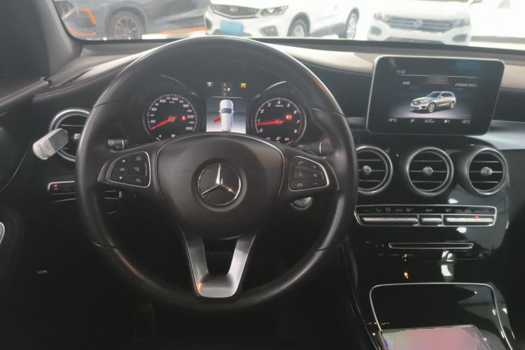 Used Mercedes-Benz GLC 2017 GLC 260 4MATIC Luxury Model
