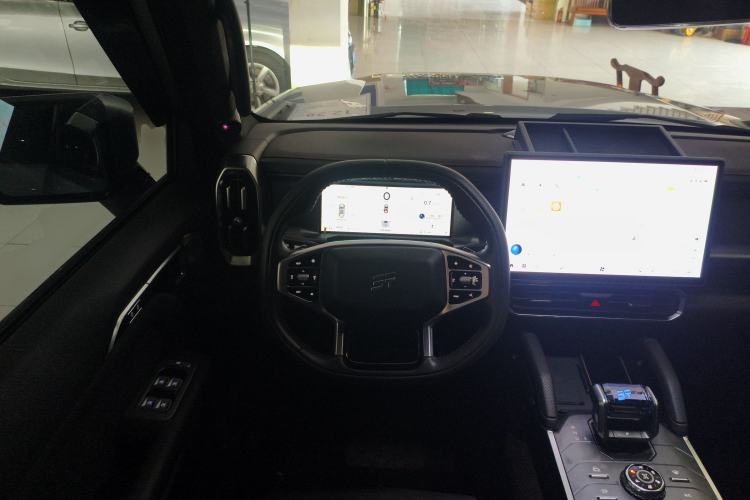 Used JETOUR Traveler 2023 2.0T All-Wheel Drive Conquer PRO
