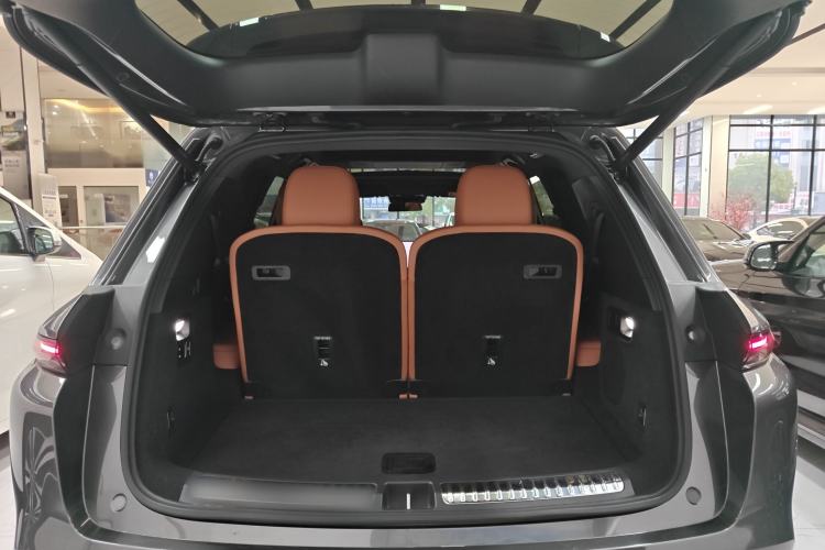 Used Li Auto L8 2023 Max model Trunk