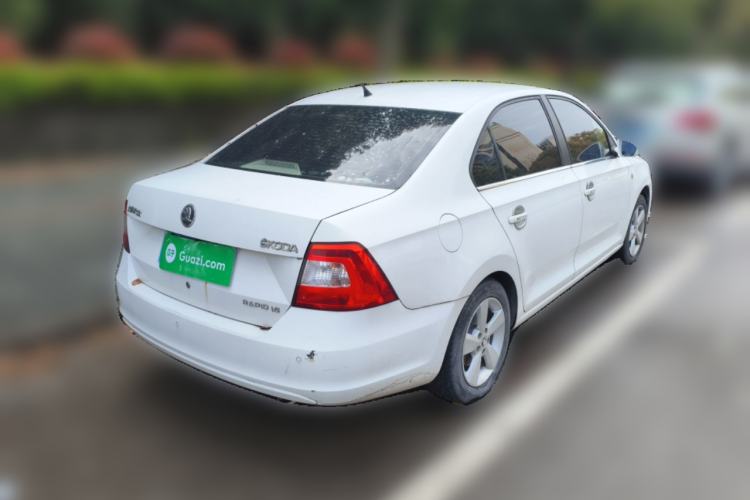 Used Skoda Rapid 2013 1.6L Manual Smart Selection Model

