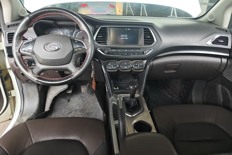 Used GAC Trumpchi GS4 2015 200T Manual Luxury Edition Center Console