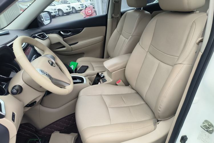 Used Nissan X-Trail 2014 2.5L CVT Leading Edition 4WD