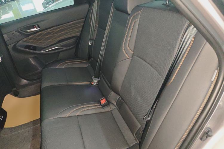 Used Toyota Avalon 2024 Dual-Motor 2.0L Luxury Edition
