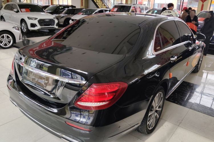 Used Mercedes-Benz E-Class 2018 Facelift E 300 L Luxury Edition