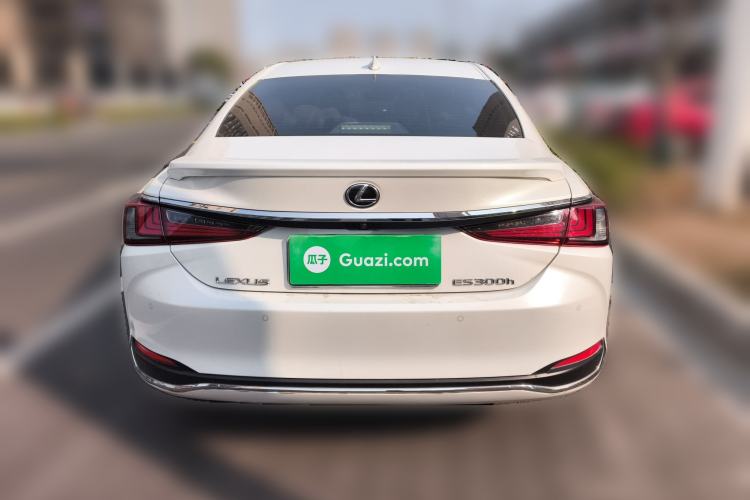 Used Lexus ES 2022 300h Excellence Edition